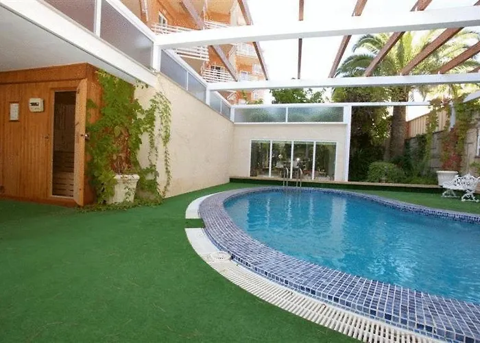 Готель Palmira